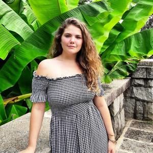 Meet your Posher, Rochelle